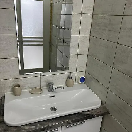 Compact House 克卢日-纳波卡