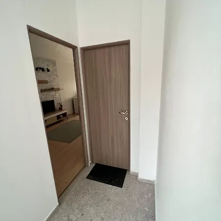 Compact House Apartment *