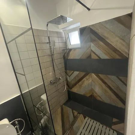 Compact House Apartment *