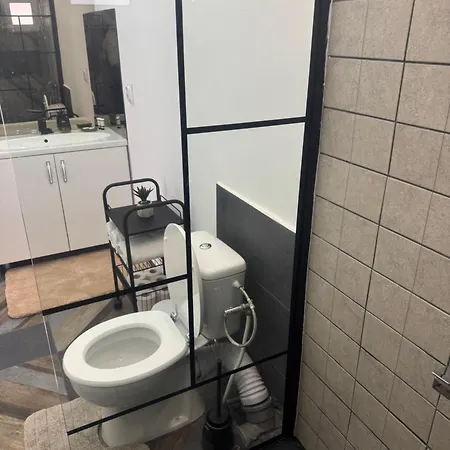 דירה Compact House *