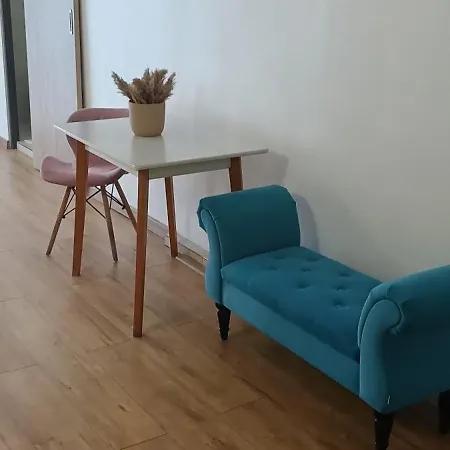 Compact House 克卢日-纳波卡