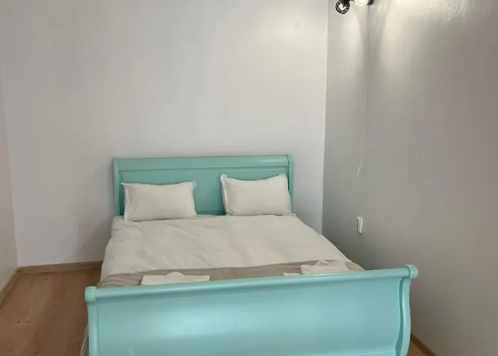 Apartament Compact House