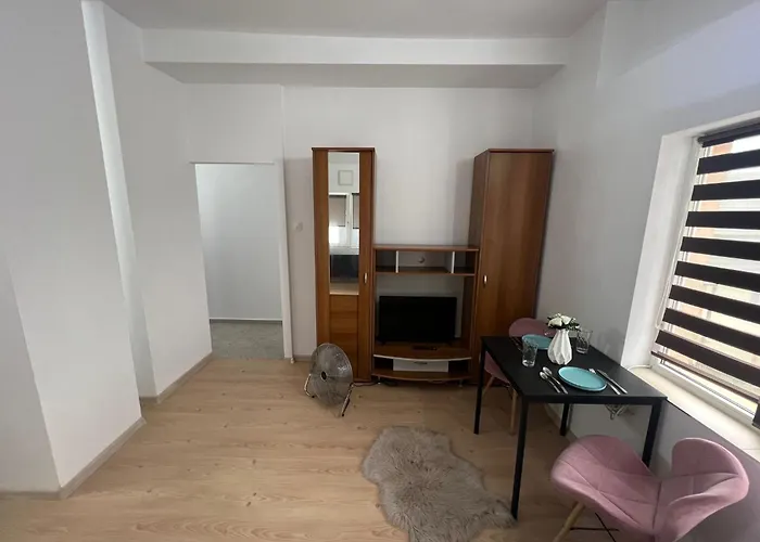 Compact House * Cluj-Napoca